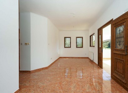 Ergates, Nicosia Detached Villa For Sale | WW31189