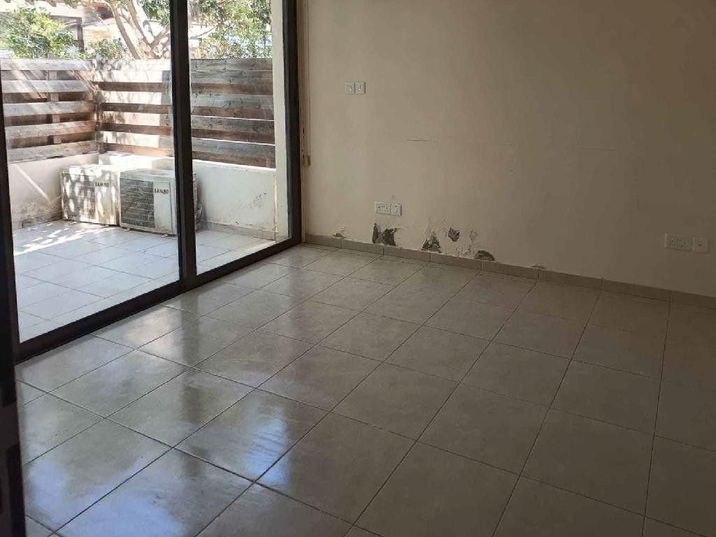 Flat - Meadowland - Mazotos, Larnaca