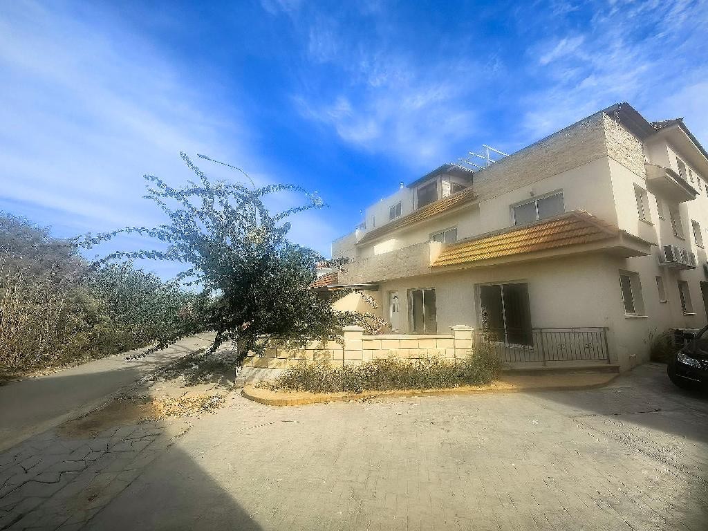 Flat - Lake View - Deryneia, Famagusta