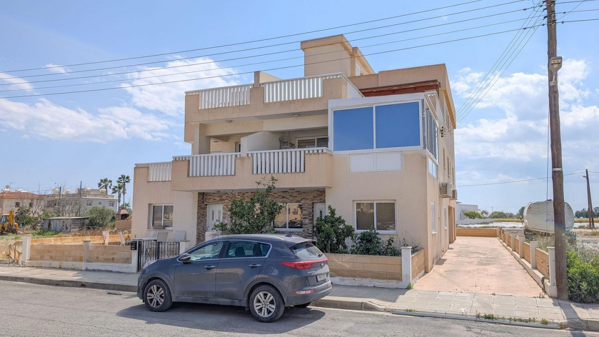Three-Bedroom Apartment in Kiti, Larnaka