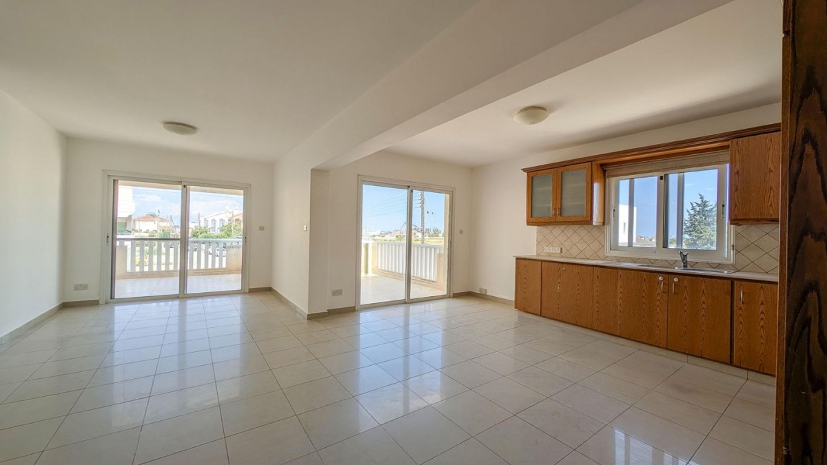 Three-Bedroom Apartment in Kiti, Larnaka