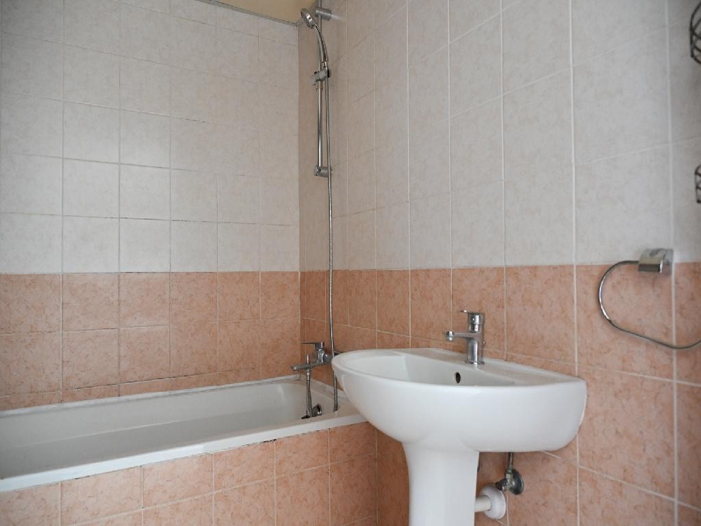 Flat - Marina Apartments - Chrysopolitissa, Larnaca
