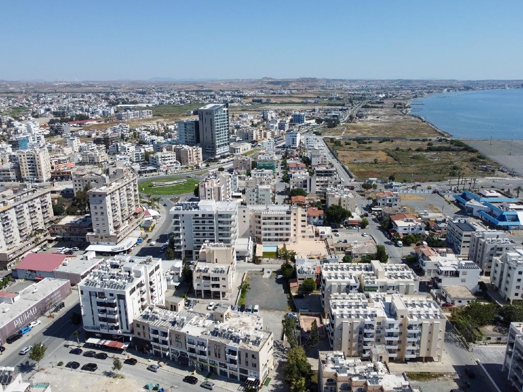 Flat - Marina Apartments - Chrysopolitissa, Larnaca