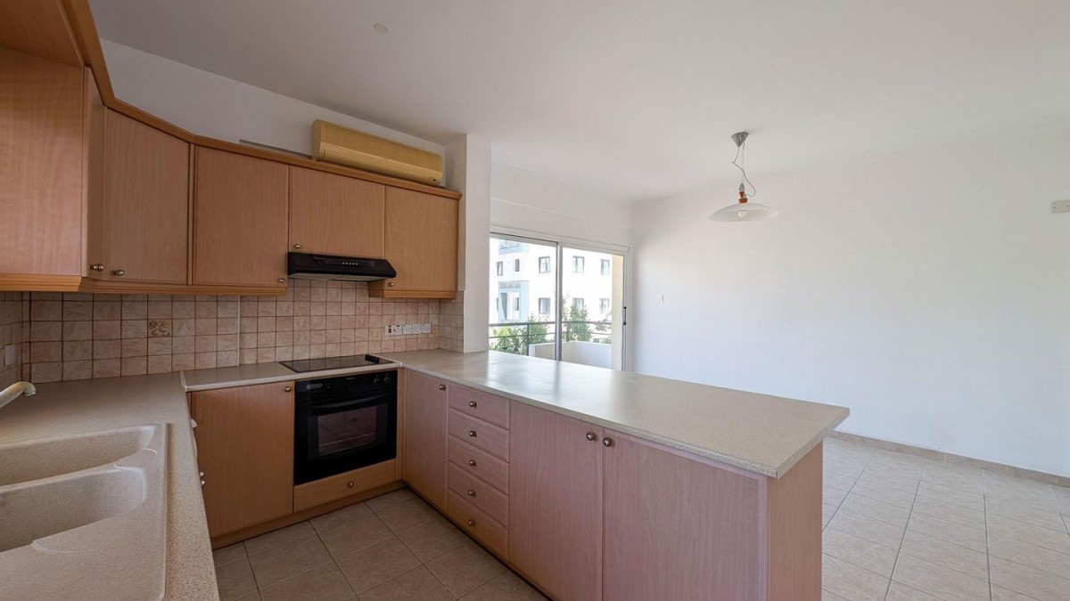 Three-bedroom apartment in Chrysopolitissa, Larnaca