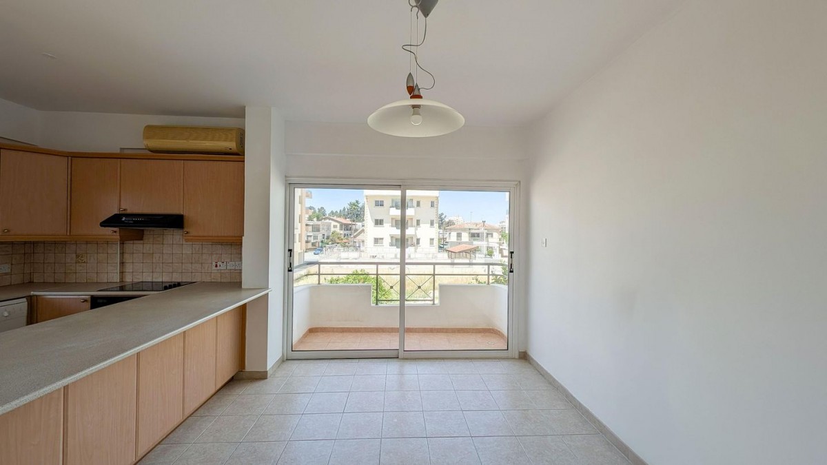 Three-bedroom apartment in Chrysopolitissa, Larnaca