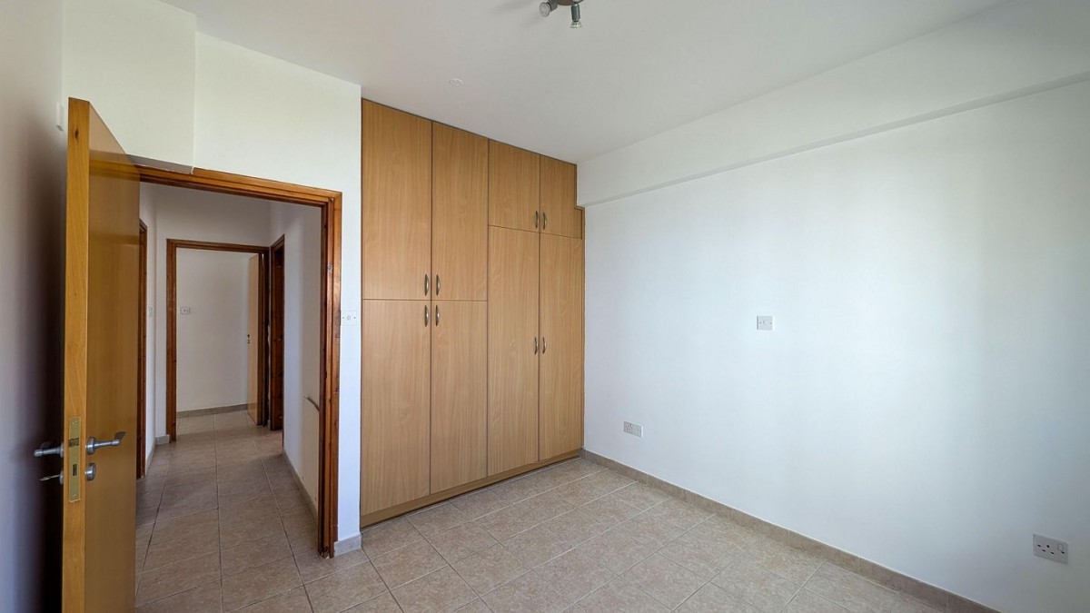 Three-bedroom apartment in Chrysopolitissa, Larnaca