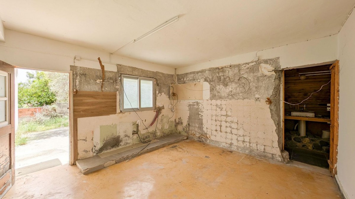 Two-Bedroom Detached House in Kornos, Larnaca