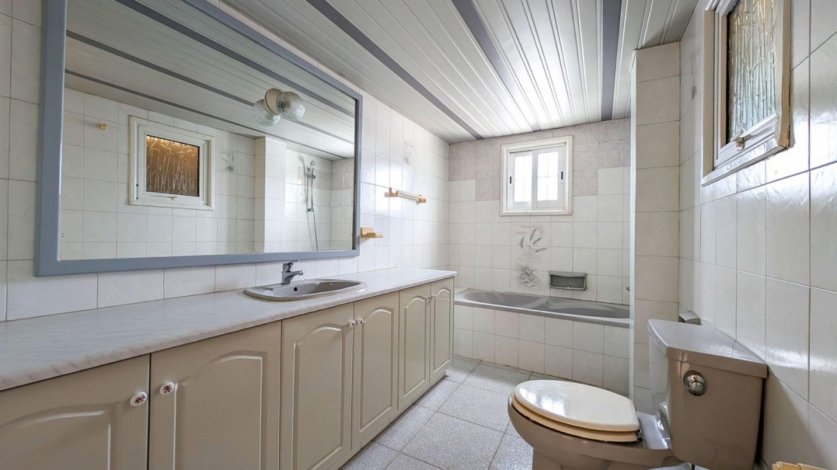 Three-Bedroom House in Dali, Nicosia
