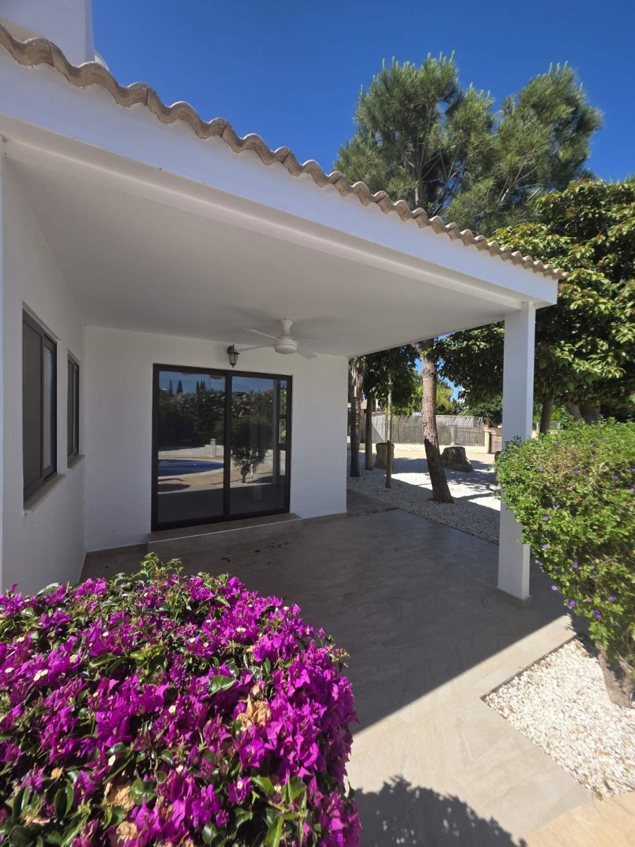 Detached Villa For Sale  in  Kouklia - Secret Valley