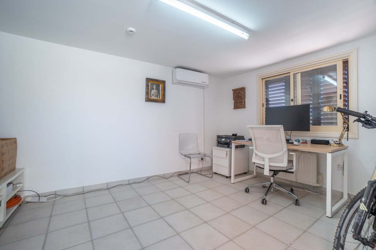 Detached Villa For Sale  in  Tsada