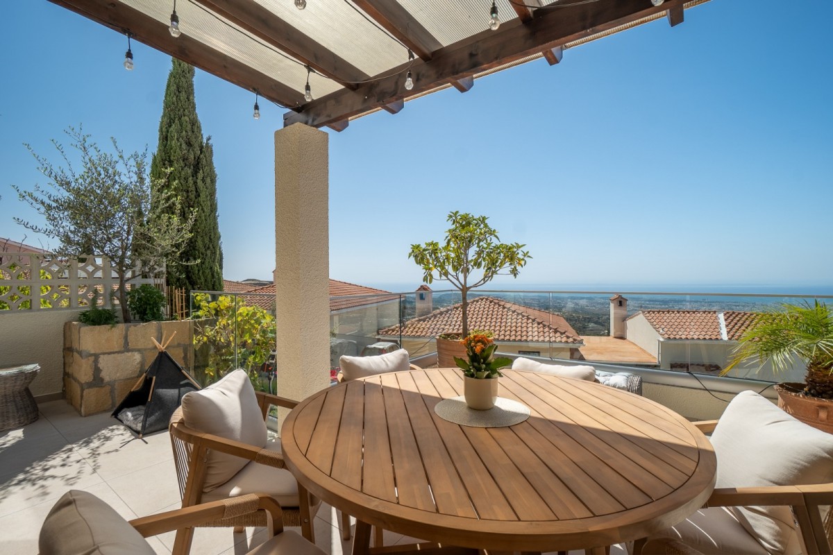 Detached Villa For Sale  in  Tsada