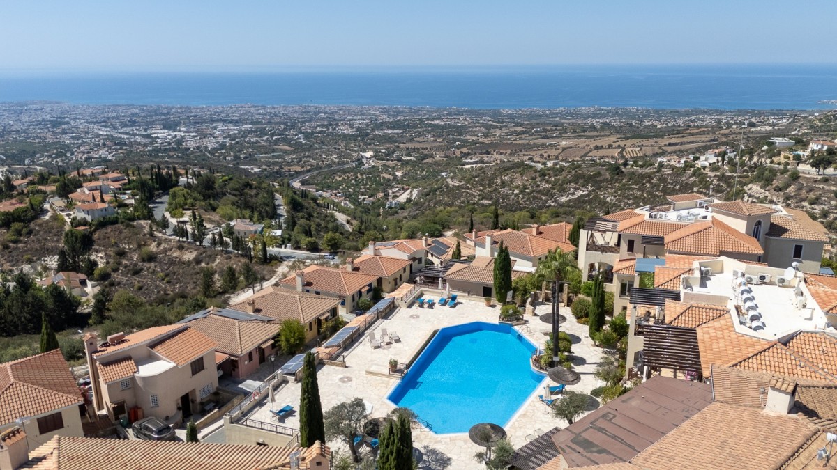 Detached Villa For Sale  in  Tsada
