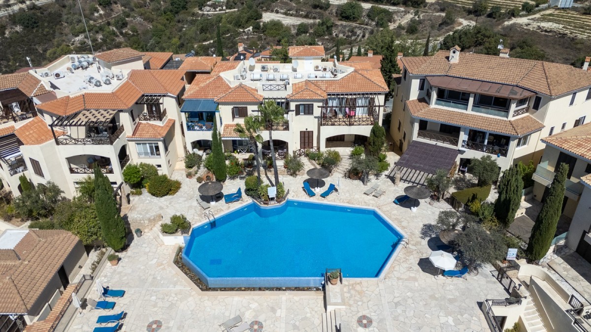 Detached Villa For Sale  in  Tsada