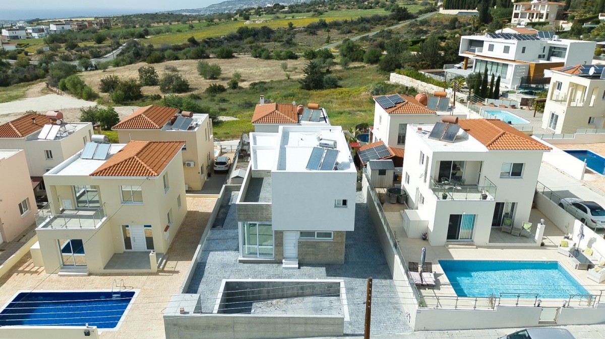 Detached Villa For Sale  in  Tala