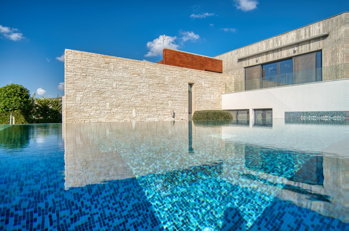 Detached Villa For Sale  in  Peyia - Sea Caves