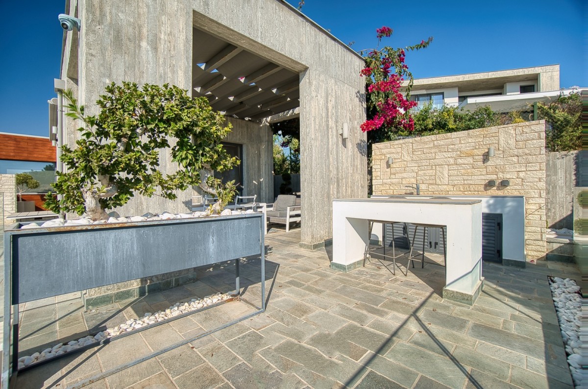 Detached Villa For Sale  in  Peyia - Sea Caves