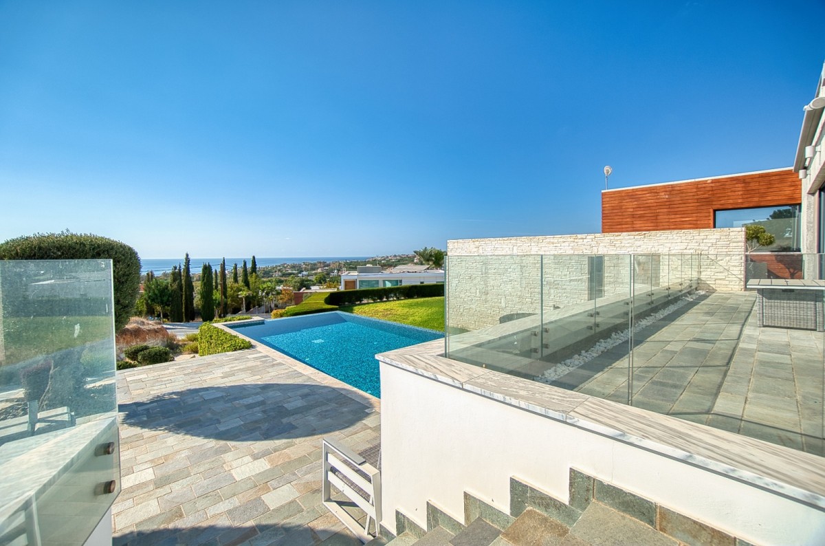 Detached Villa For Sale  in  Peyia - Sea Caves