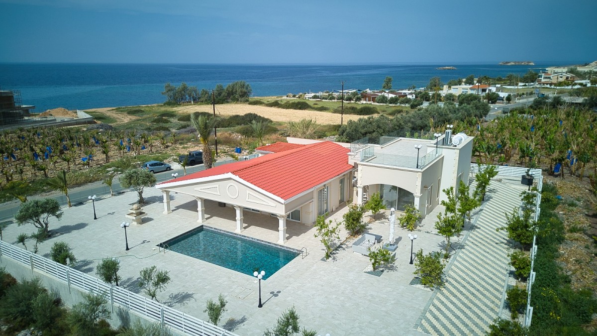 Peyia - Sea Caves, Paphos Bungalow For Sale | WW31335