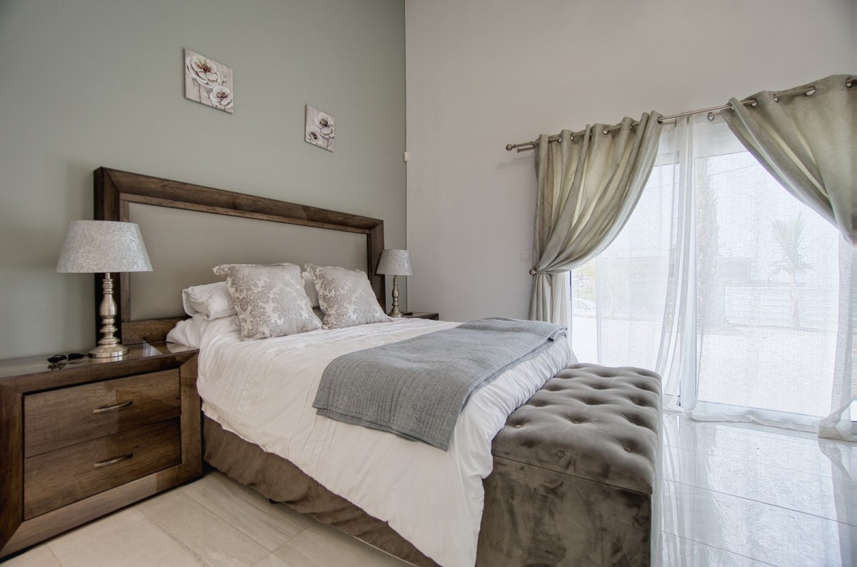 Bungalow For Sale  in  Peyia - Sea Caves