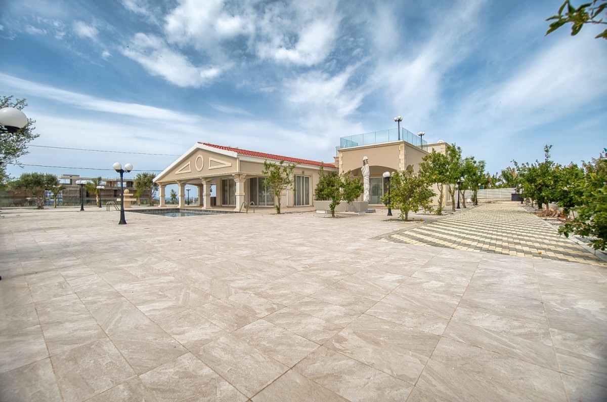 Bungalow For Sale  in  Peyia - Sea Caves