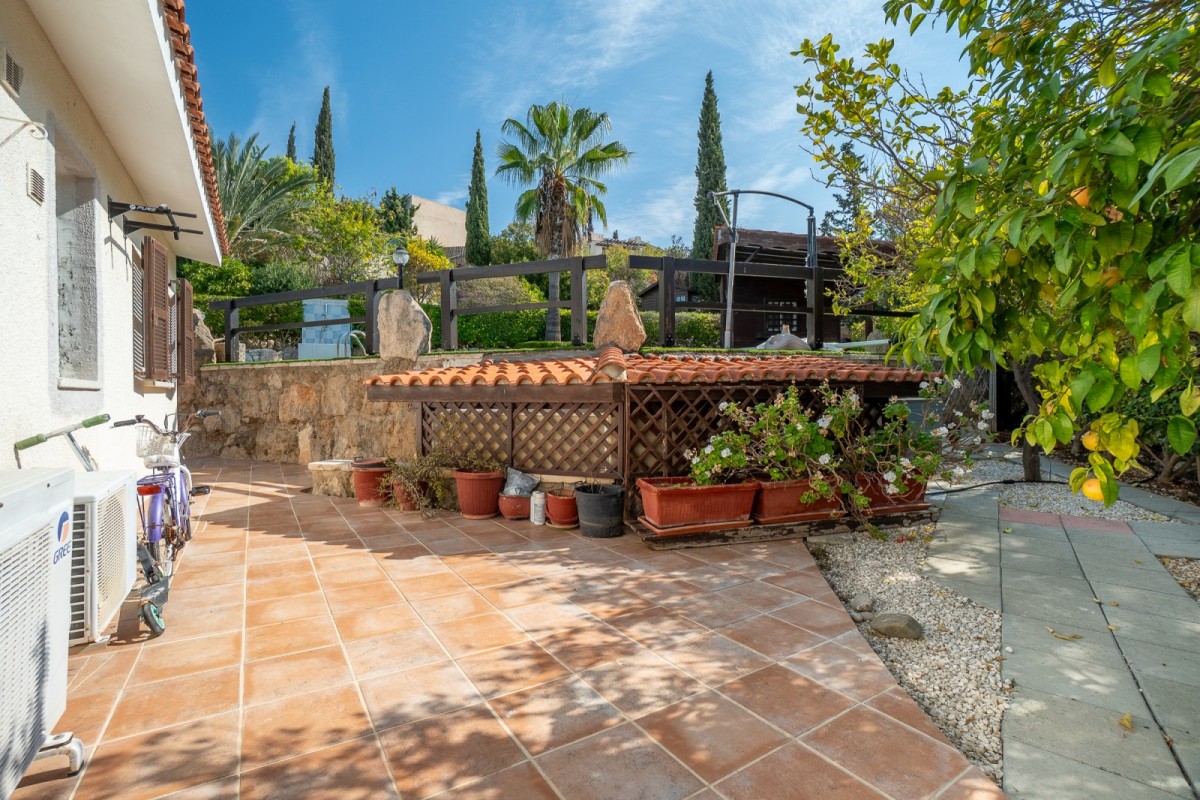Detached Villa For Sale  in  Select Location