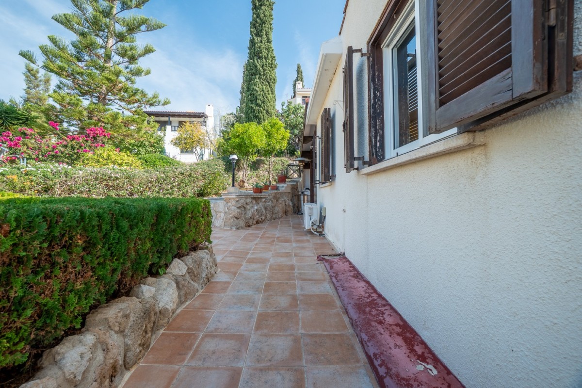 Detached Villa For Sale  in  Select Location