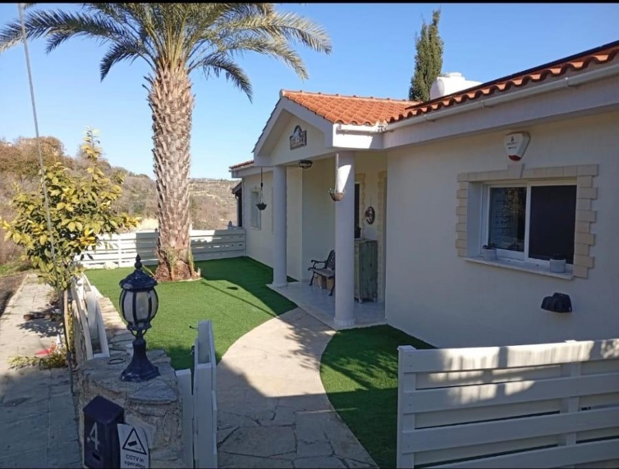 Tsada, Paphos Bungalow For Sale | WW31340