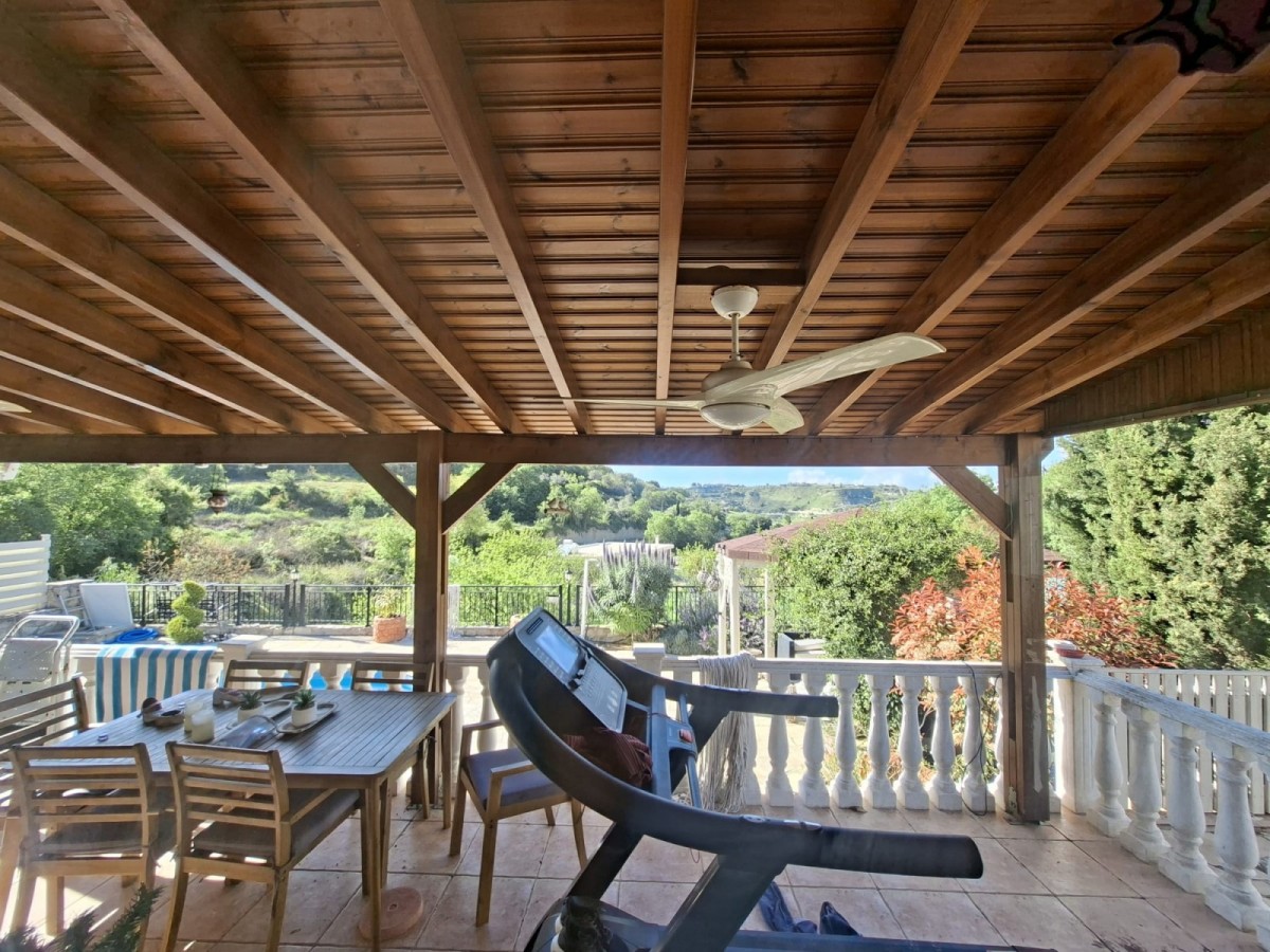 Bungalow For Sale  in  Tsada