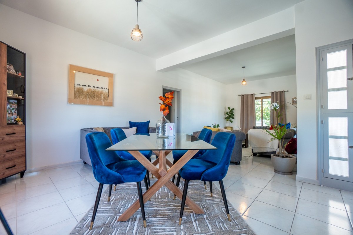 Bungalow For Sale  in  Mesogi