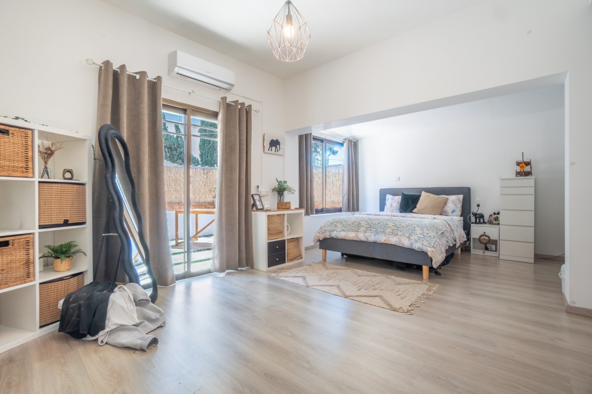 Bungalow For Sale  in  Mesogi