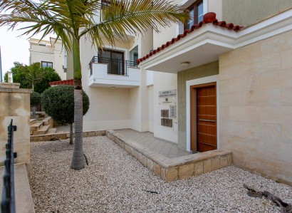 Peyia, Paphos Apartment For Sale | WW31352