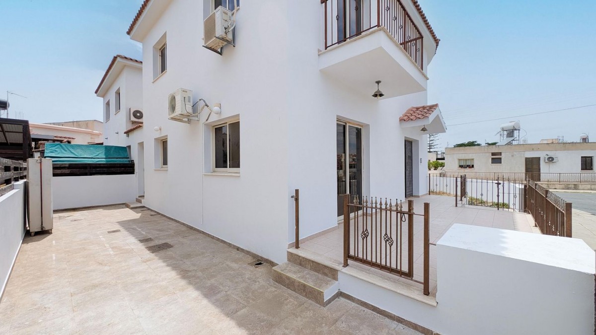 Three-Bedroom House in Apostolos Loukas Quarter, Aradippou, Larnaca