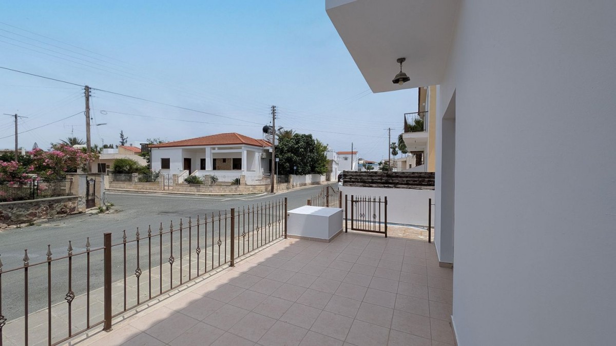 Three-Bedroom House in Apostolos Loukas Quarter, Aradippou, Larnaca