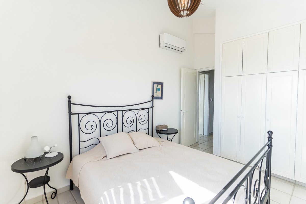 Town House / Maisonette For Sale  in  Tsada