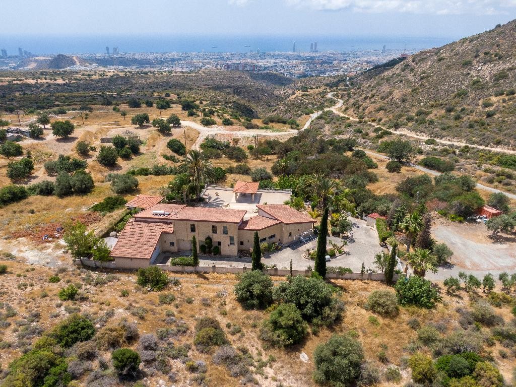 Ayios Athanasios Detached Villa For Sale | WW31362