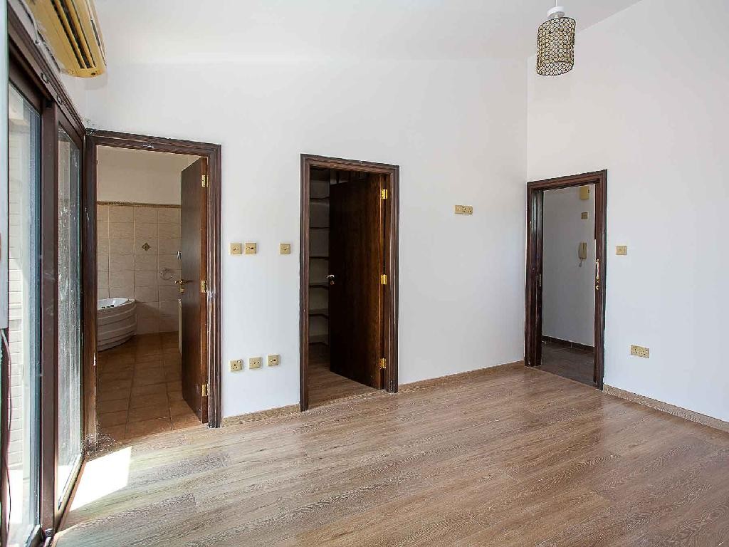 Detached house - Agios Athanasios, Limassol