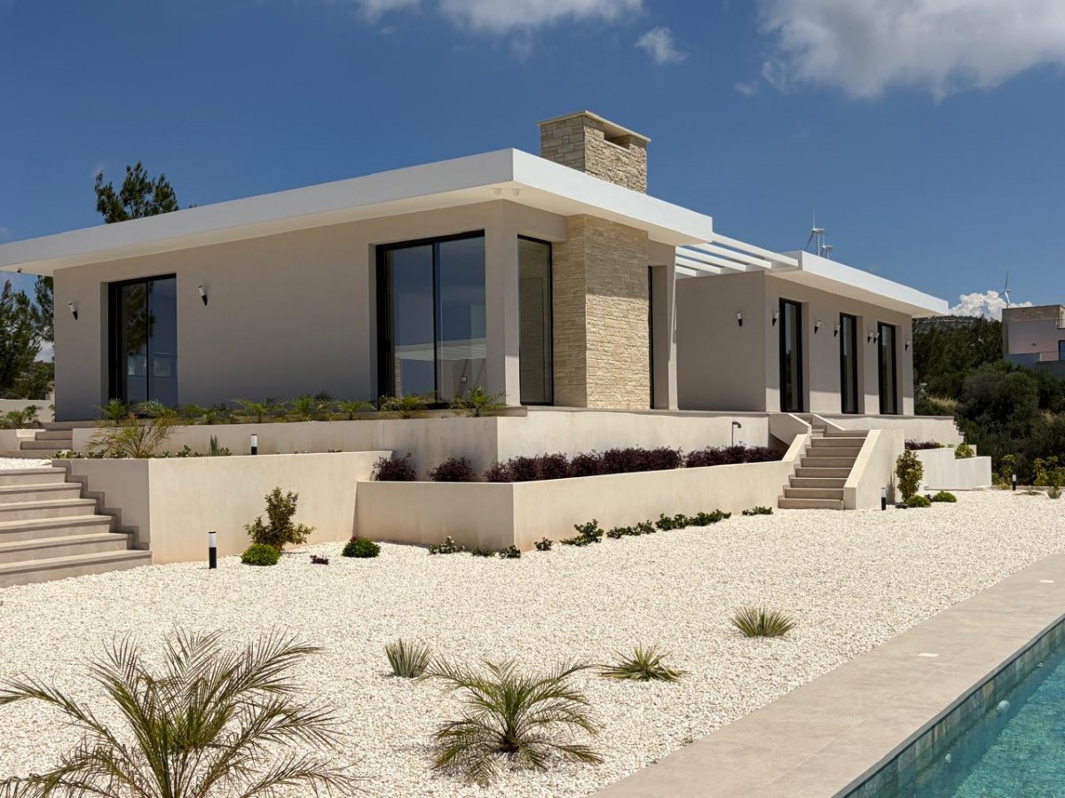 Bungalow For Sale  in  Kouklia - Secret Valley