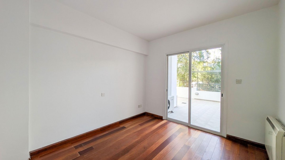 Three-Bedroom Ground Floor apartment in Strovolos, Nicosia