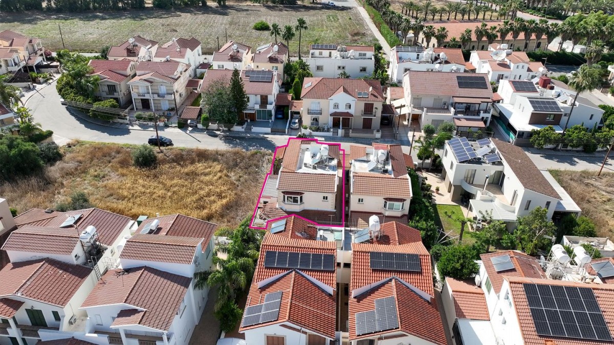 Four-Bedroom Semi-Detached House in Lakatameia, Nicosia
