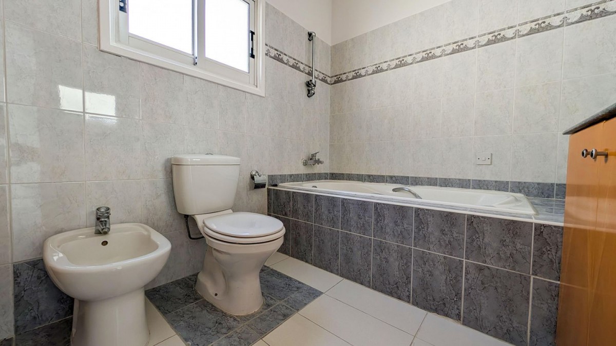 Four-Bedroom Semi-Detached House in Lakatameia, Nicosia