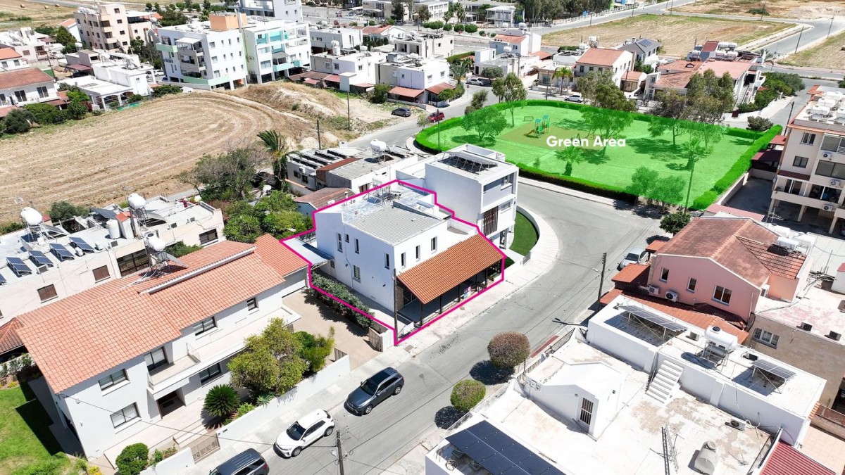 Four-Bedroom Semi-detached House in Agios Nikolaos, Larnaca