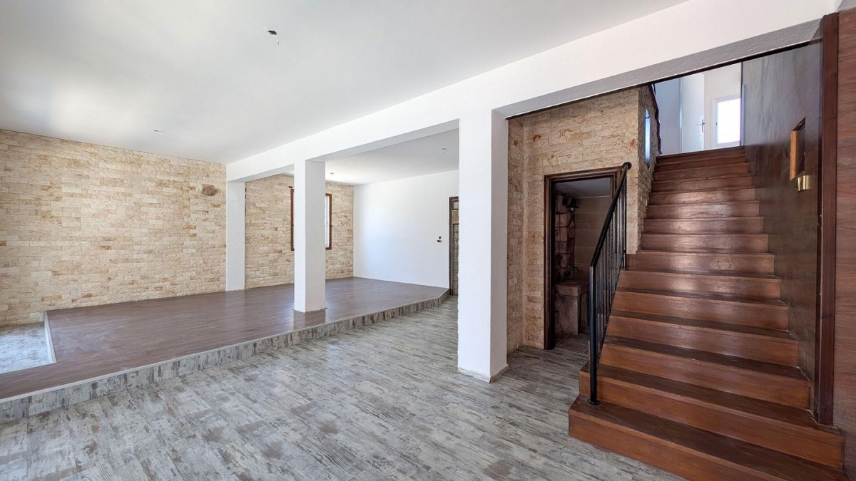 Four-Bedroom Semi-detached House in Agios Nikolaos, Larnaca