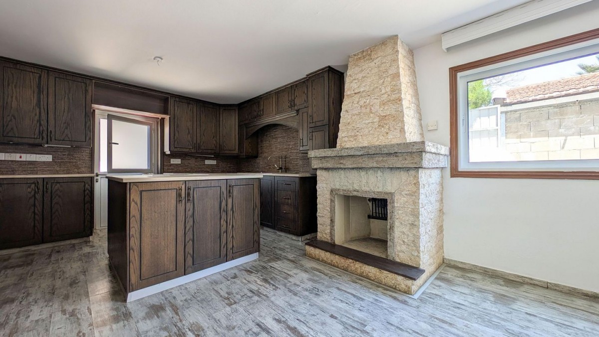 Four-Bedroom Semi-detached House in Agios Nikolaos, Larnaca