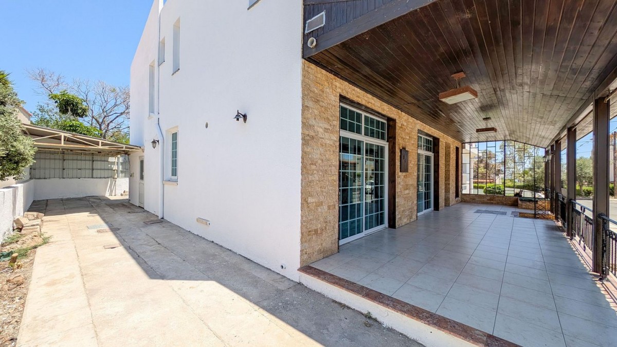Four-Bedroom Semi-detached House in Agios Nikolaos, Larnaca