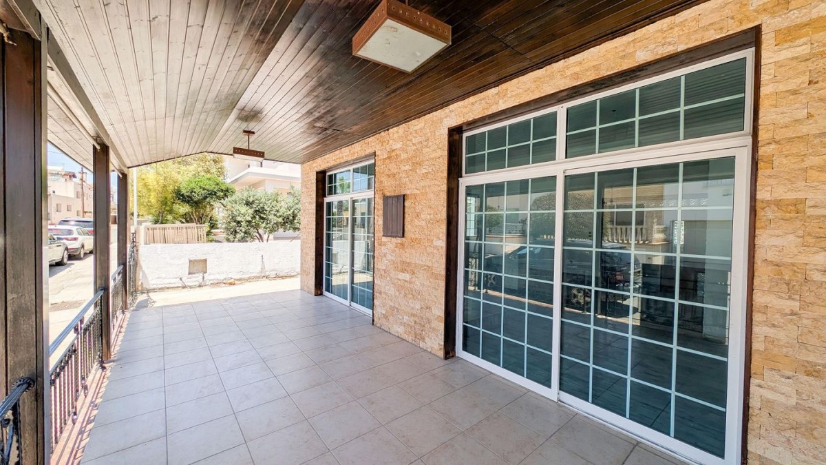 Four-Bedroom Semi-detached House in Agios Nikolaos, Larnaca