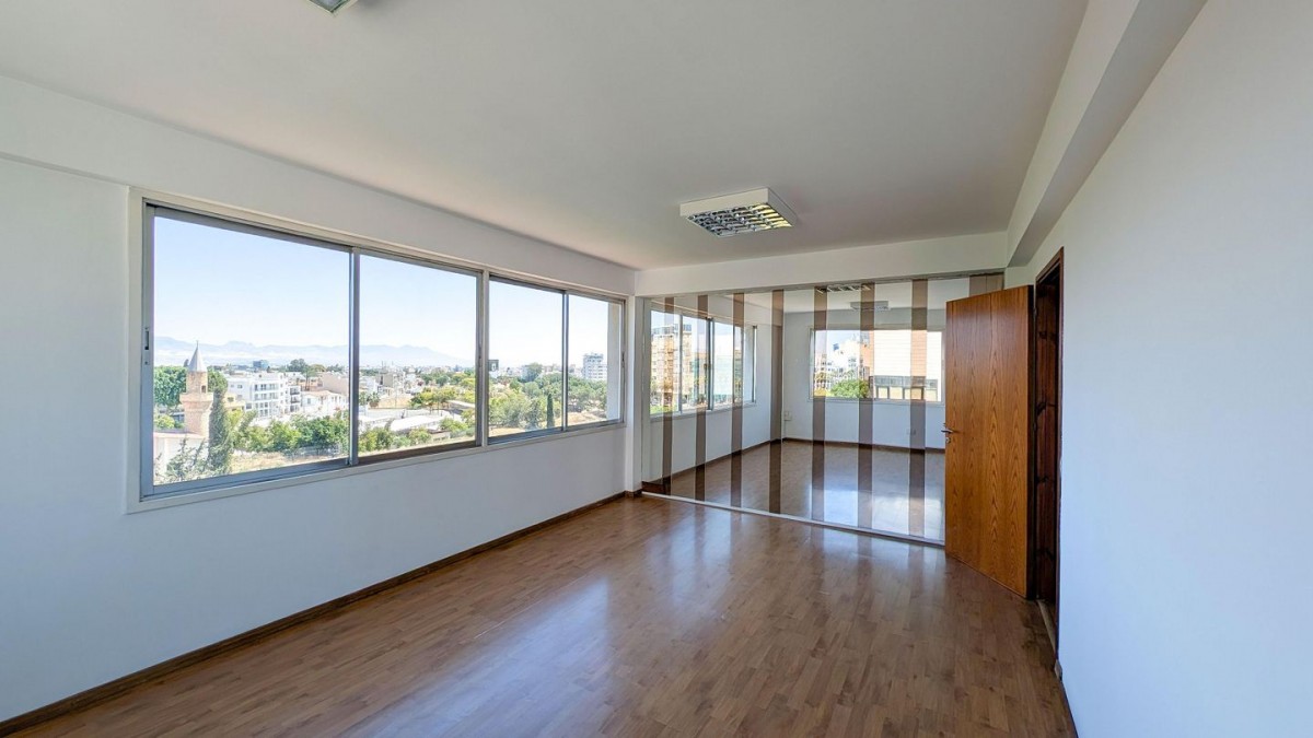 Office space in Trypiotis, Nicosia