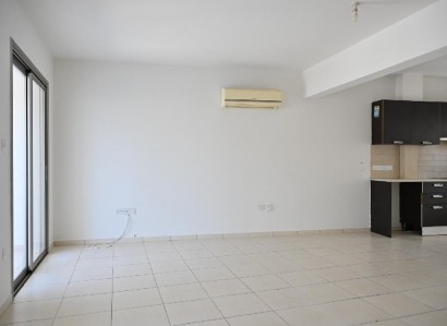 Larnaca, Larnaca Apartment For Sale | WW31411