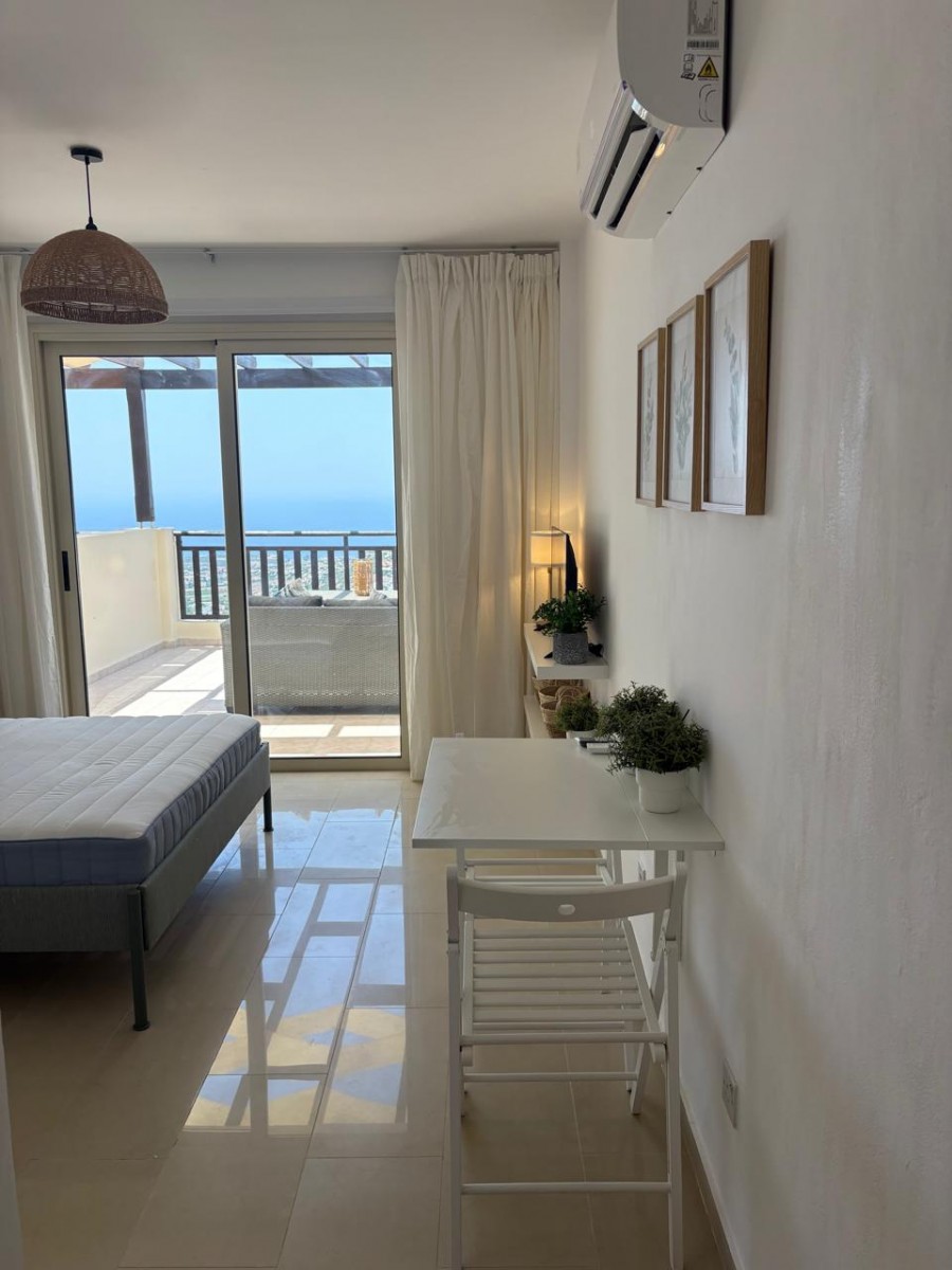 Studio For Rent  in  Peyia