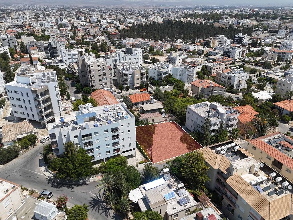 Plot - Agioi Konstantinos & Eleni, Nicosia