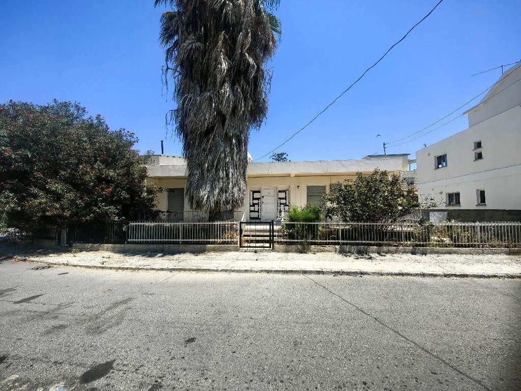 Plot - Chrysopolitissa, Larnaca